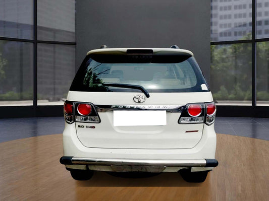 TOYOTA FORTUNER 4*2 AT 0009