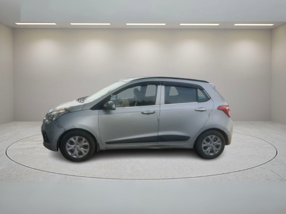 HYUNDAI GRAND I10 SPORTZ 2015