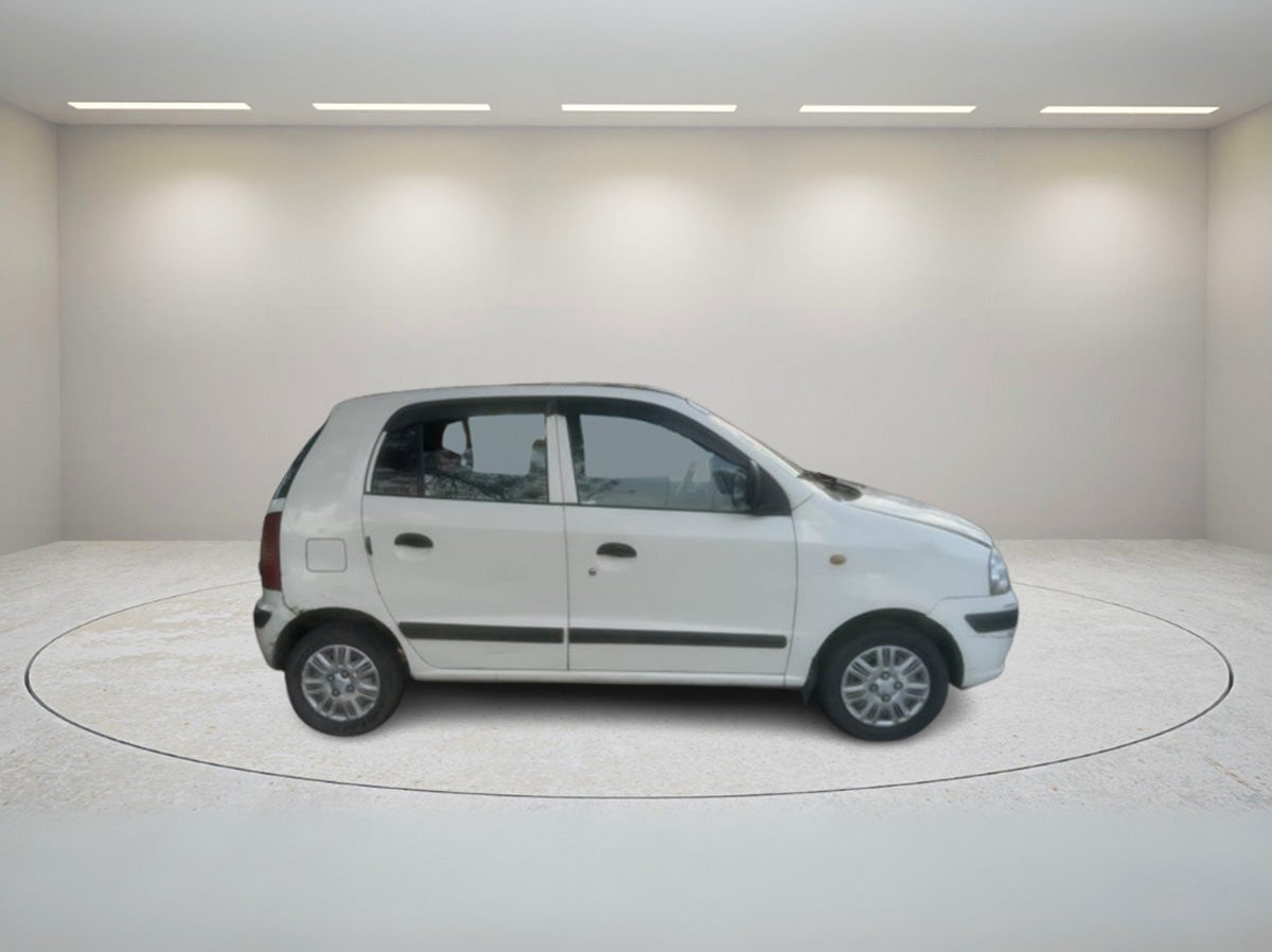 HYUNDAI SANTRO GL 2012
