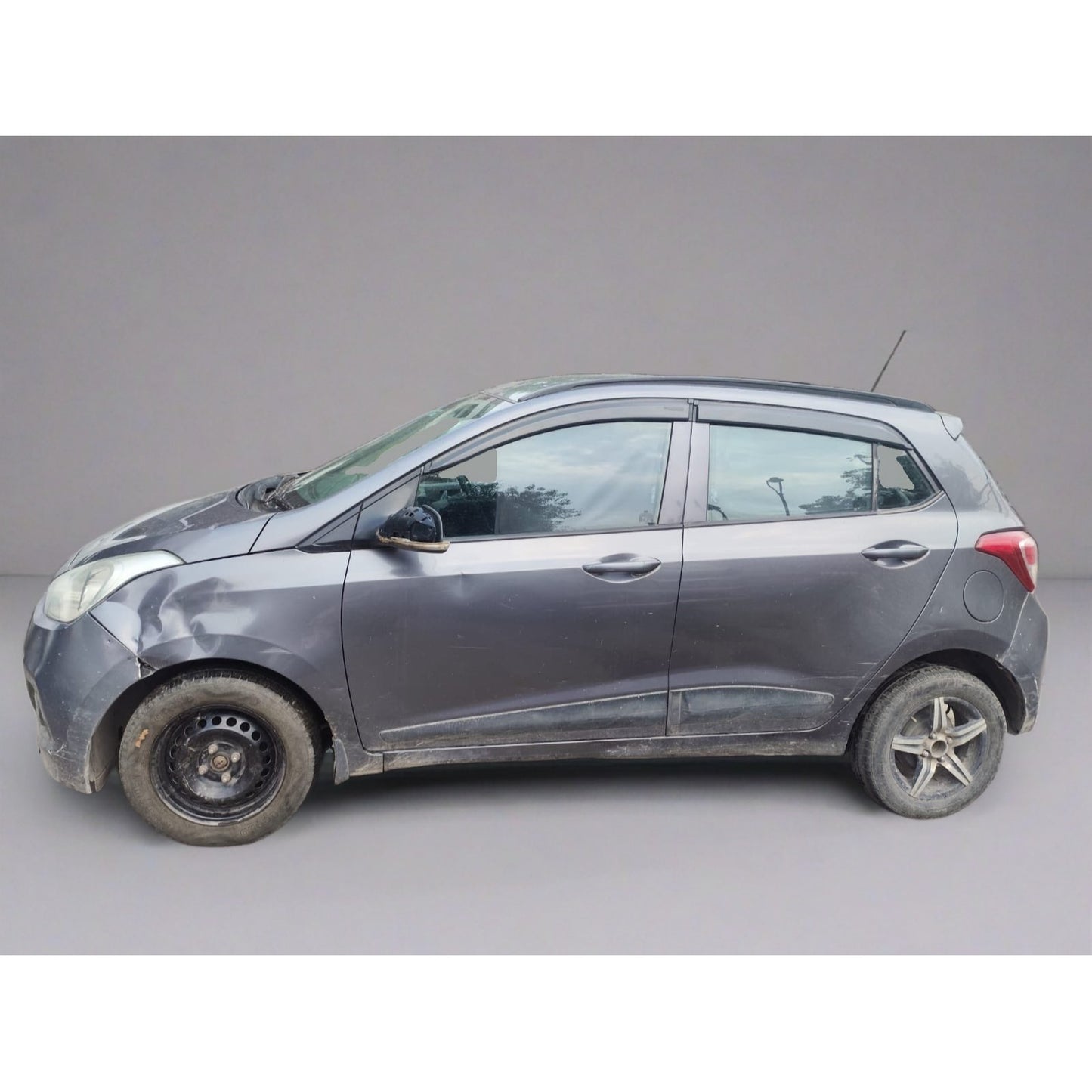 Used Hyundai Grand i10 Sportz 2016 — Delhi