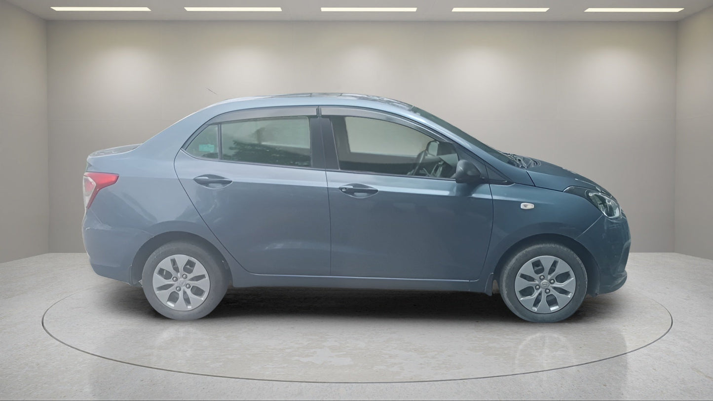 Hyundai Xcent 2015