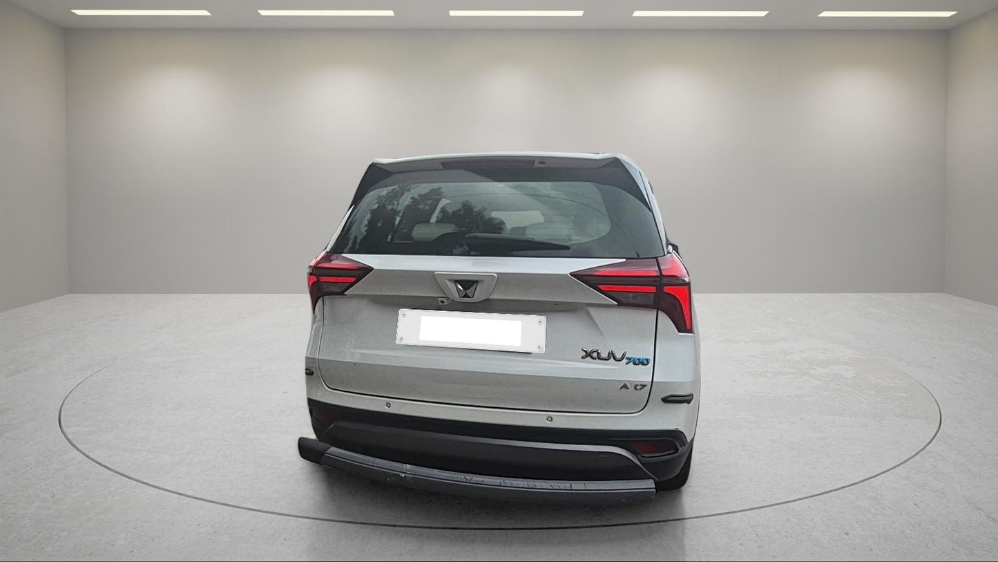 Mahindra XUV 700