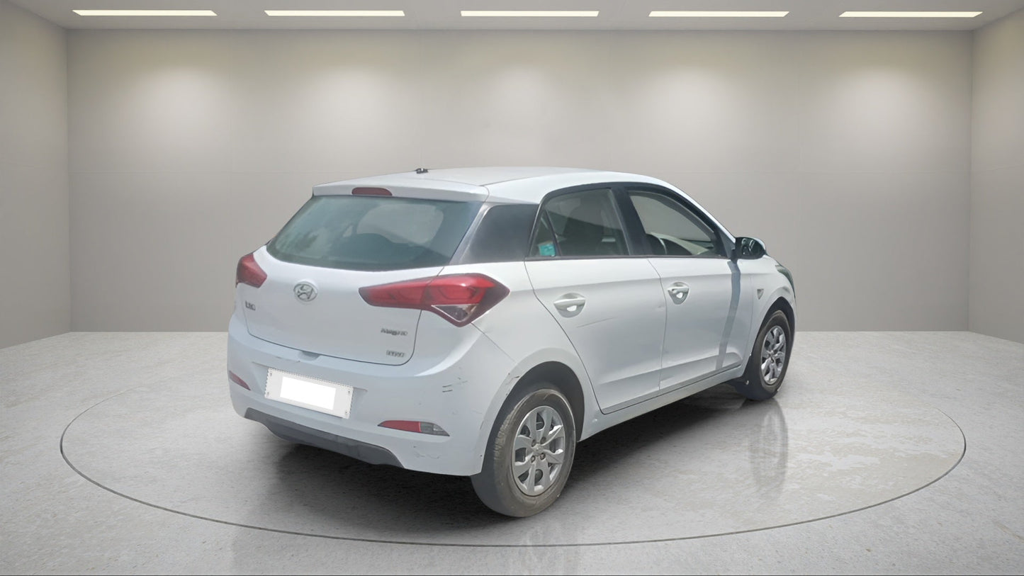 HYUNDAI I20 2015
