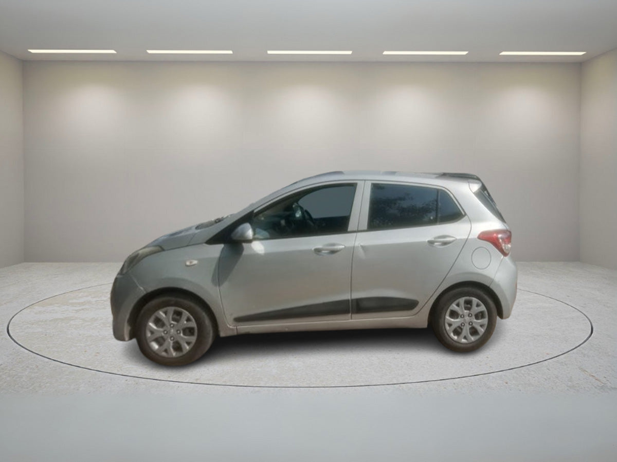 HYUNDAI GRAND I10 MAGNA AT 2016