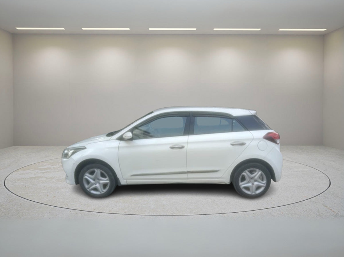 HYUNDAI I20 ASTA 2012