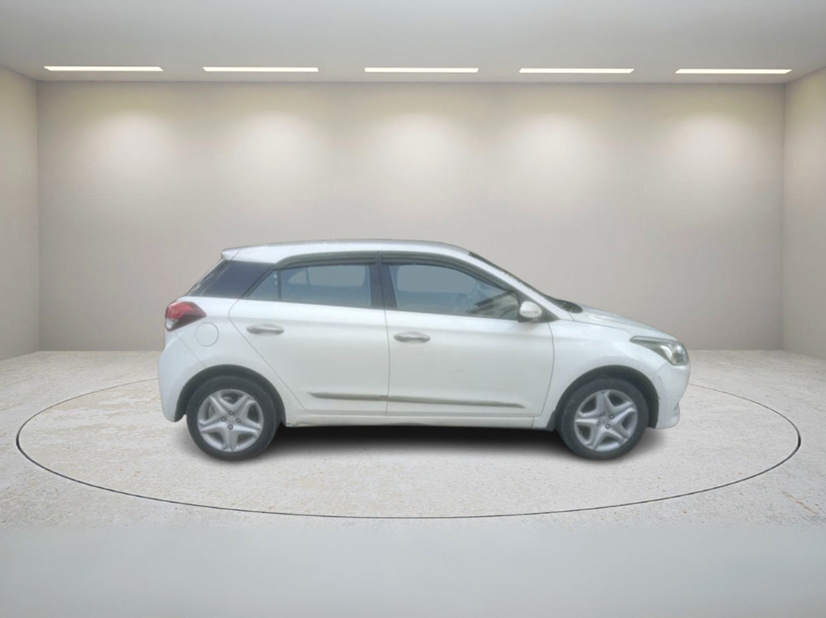 HYUNDAI I20 ASTA 2012