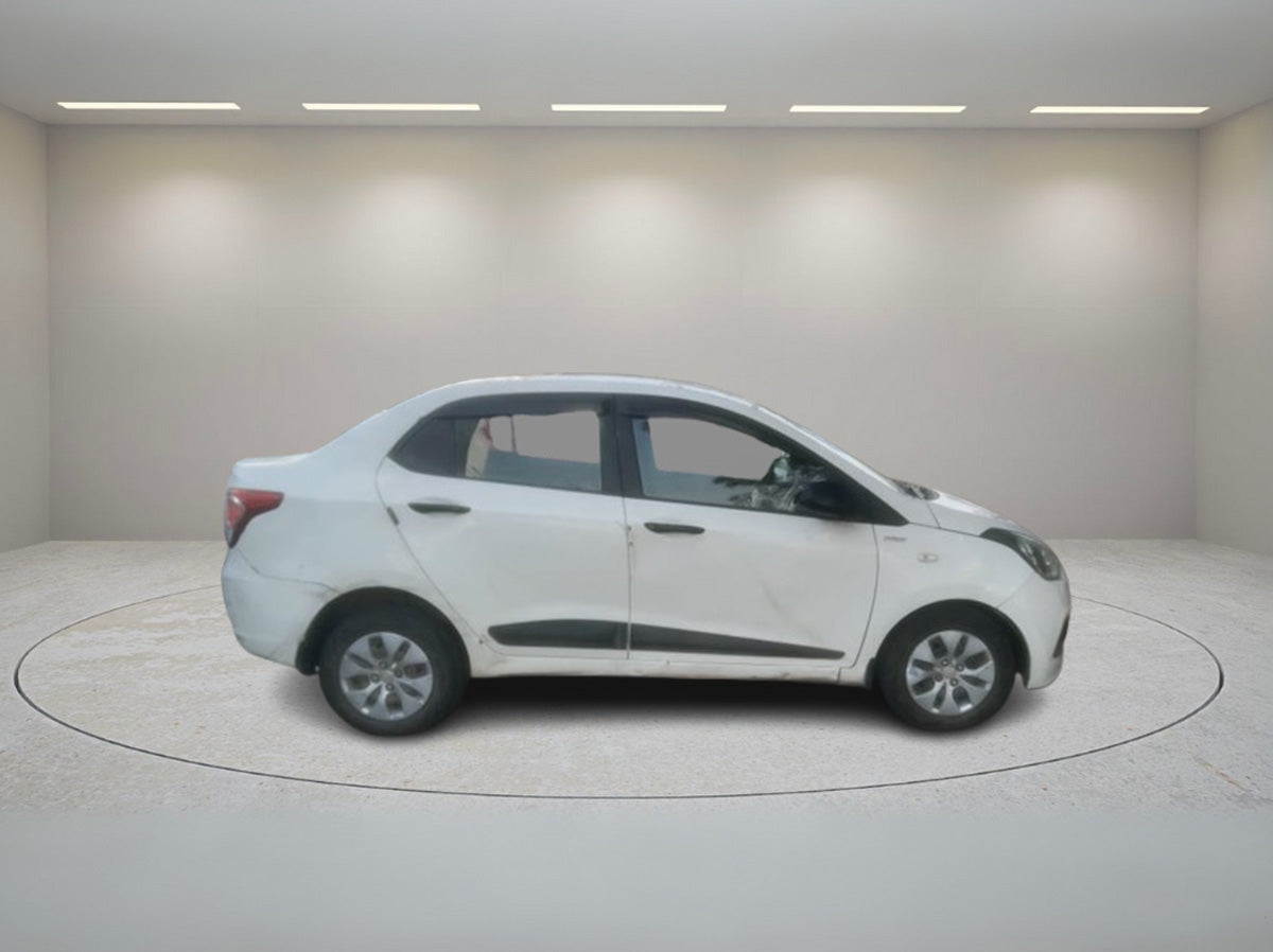 HYUNDAI XCENT S 2015