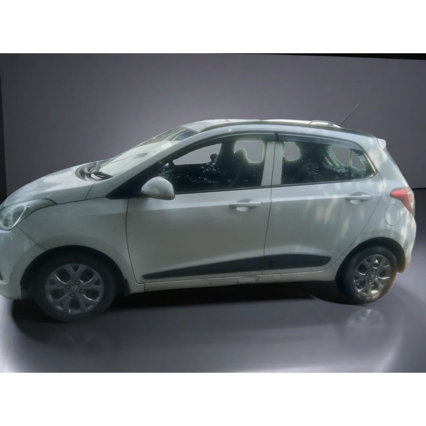 HYUNDAI GRAND I10 SPORTZ 2015