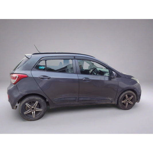 Used Hyundai Grand i10 Sportz 2016 — Delhi