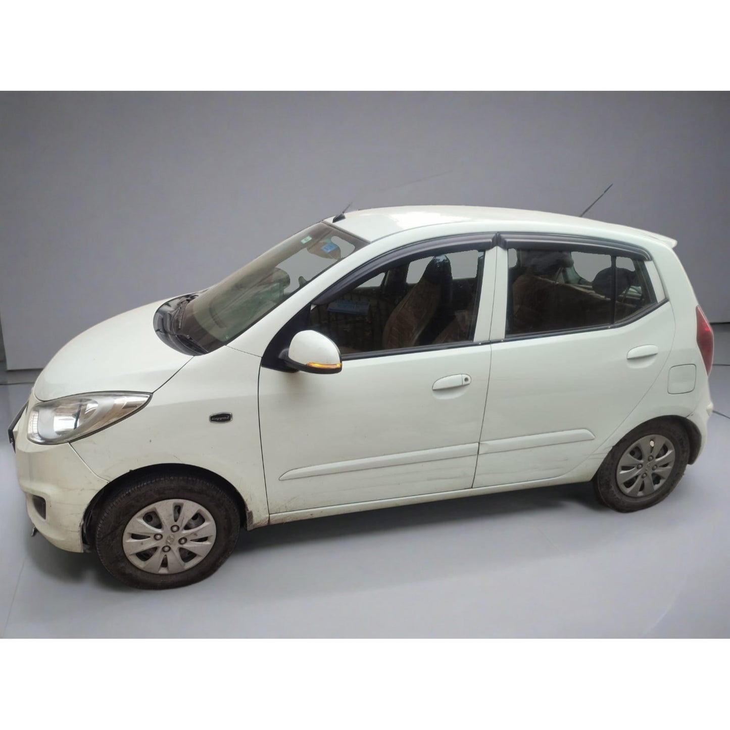 Used Hyundai i10 Sportz Auto 2012 (CNG) — Delhi