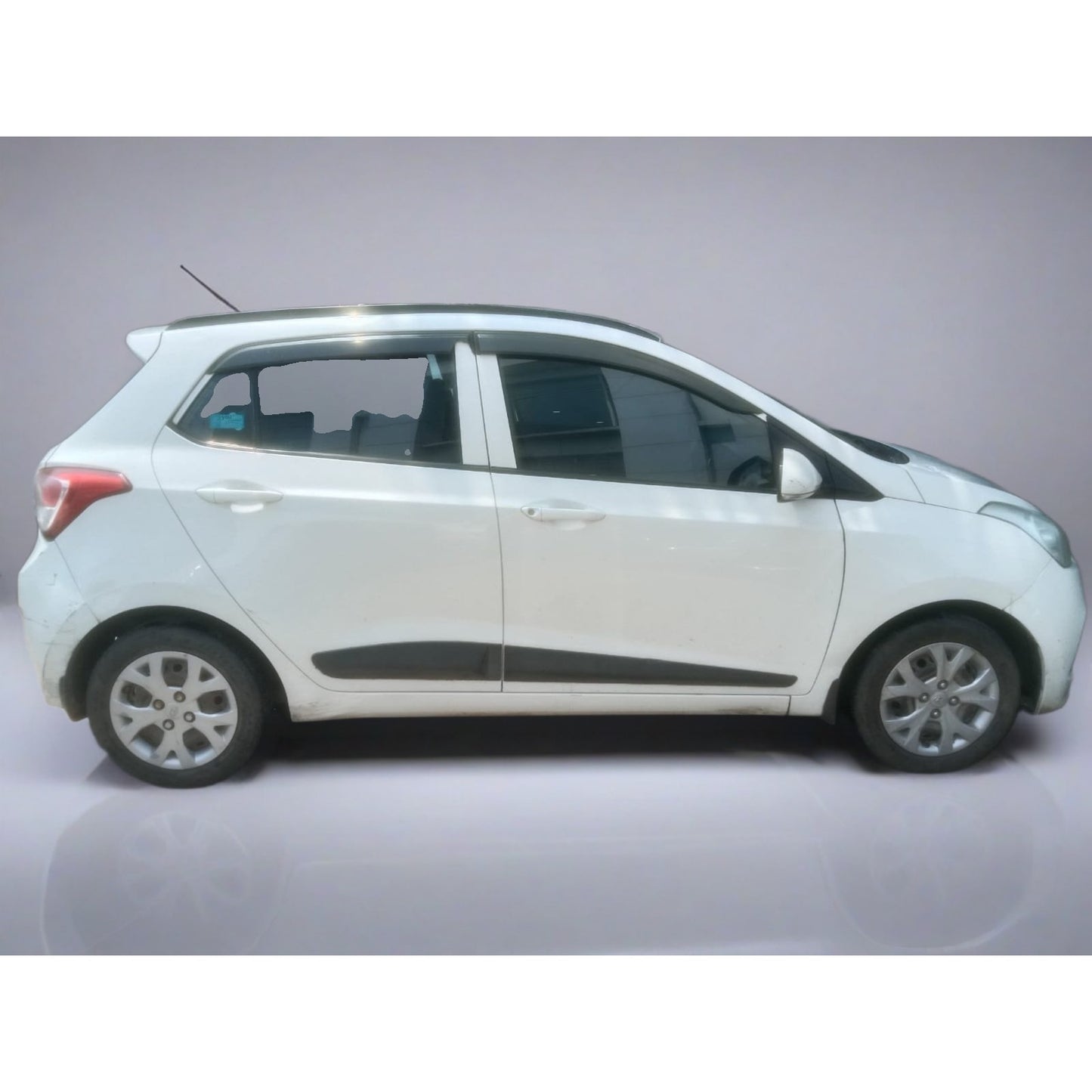 HYUNDAI GRAND I10 SPORTZ 2015