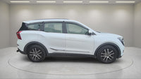 Mahindra XUV 700